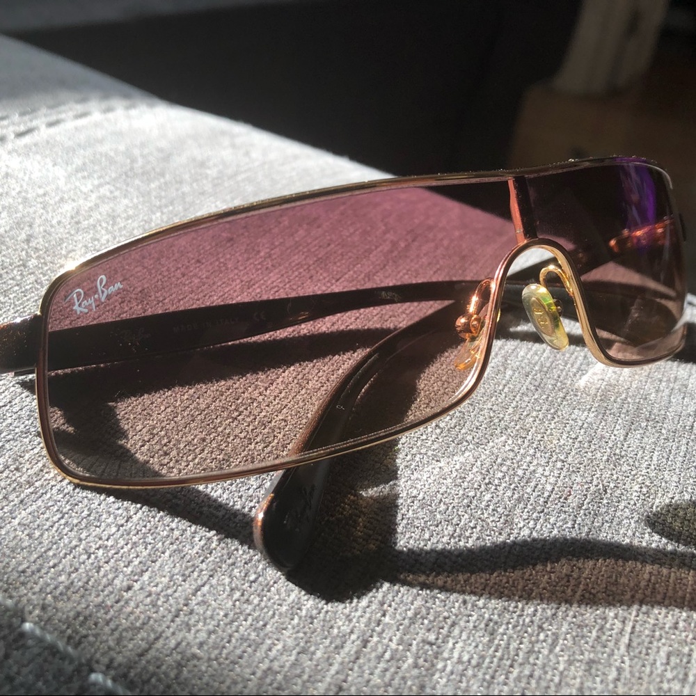 COPY - Vintage 80’s RayBan Sunglasses **RARE FIND…